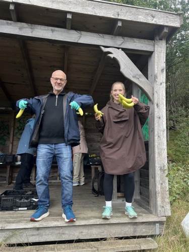 Elevene organiserte postene, lærerne lunsj!